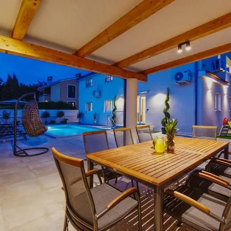 Nata By Guide * Pula